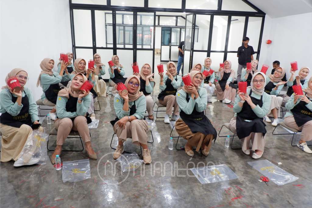 Kelas Eduwisata Workshop Menganyam: Tumbuhkan Kecintaan Generasi Muda pada Produk Craft dan Budaya Cirebon 8 1