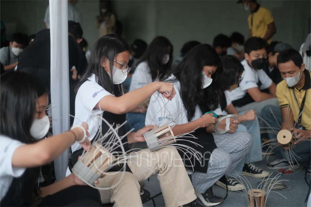 Kelas Eduwisata Workshop Menganyam: Tumbuhkan Kecintaan Generasi Muda pada Produk Craft dan Budaya Cirebon 15 16