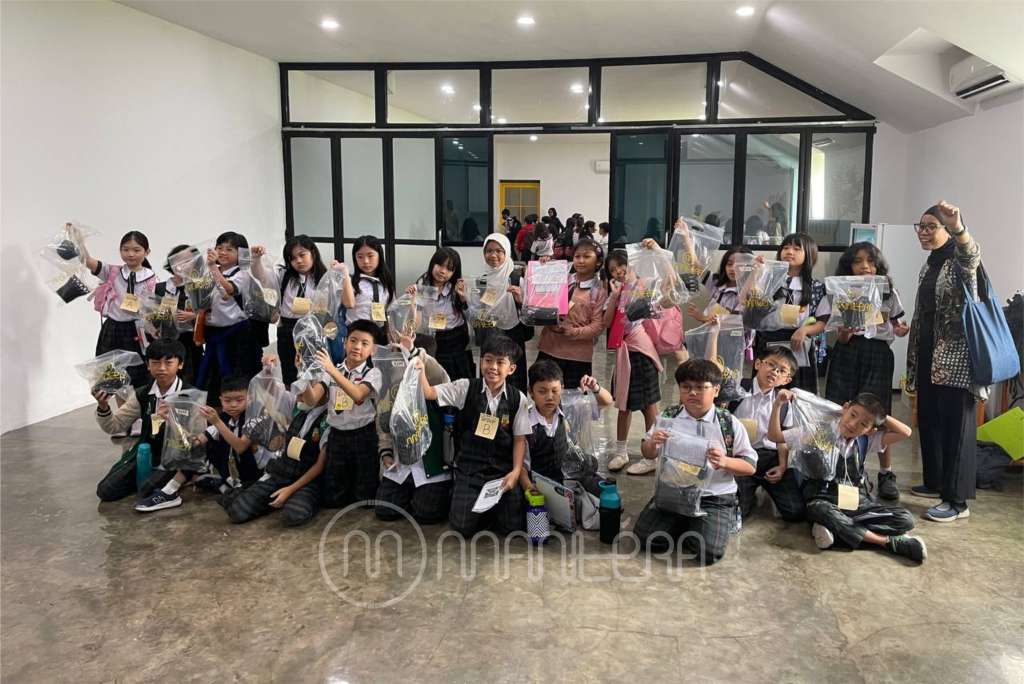 Kelas Eduwisata Workshop Menganyam: Tumbuhkan Kecintaan Generasi Muda pada Produk Craft dan Budaya Cirebon 9 5